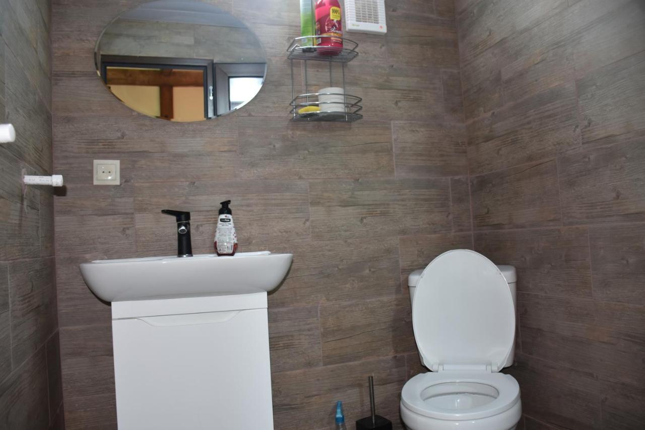 Guest House Metreveli Borjomi Bagian luar foto