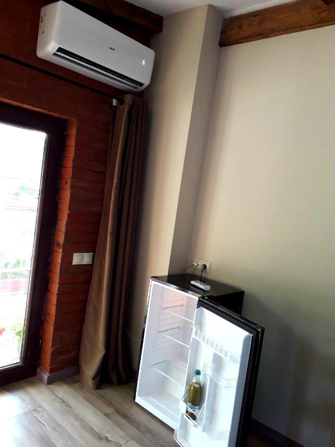Guest House Metreveli Borjomi Bagian luar foto