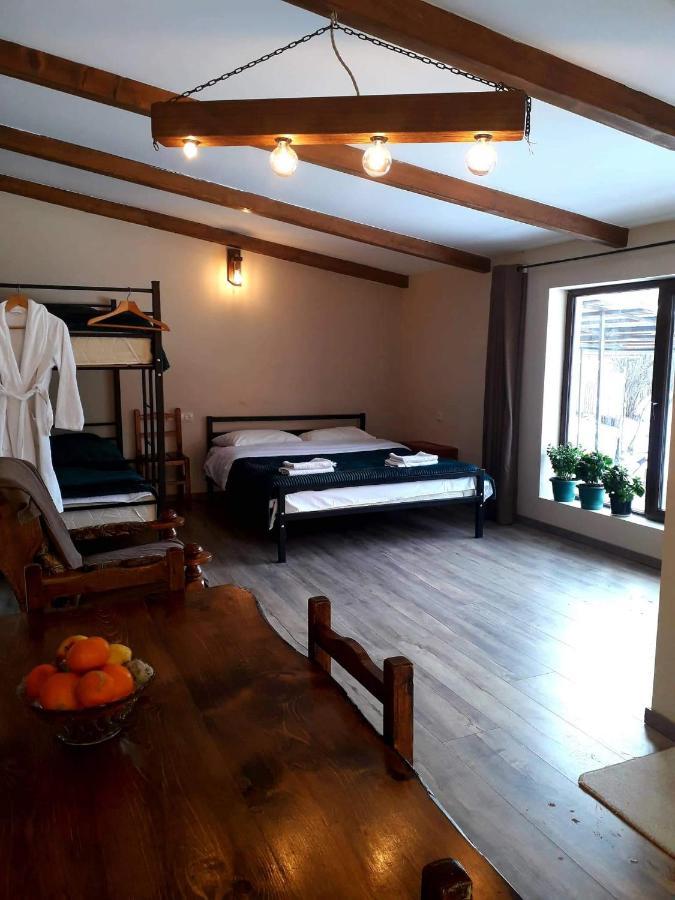 Guest House Metreveli Borjomi Bagian luar foto